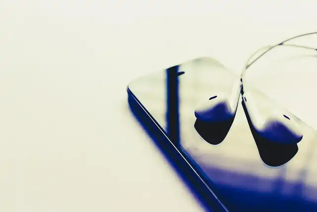 The Mysterious Hum: Unraveling Low-Frequency Sounds & Tinnitus Explanations